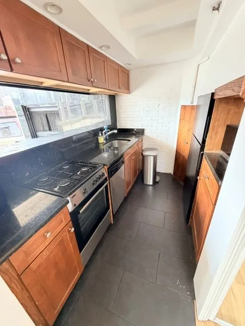 2.5 bed, 3 bath apartment for rent at 113 Beacon St Unit 1, Back Bay — photo 38 of 66