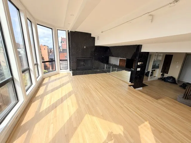 2.5 bed, 3 bath apartment for rent at 113 Beacon St Unit 1, Back Bay — photo 32 of 66