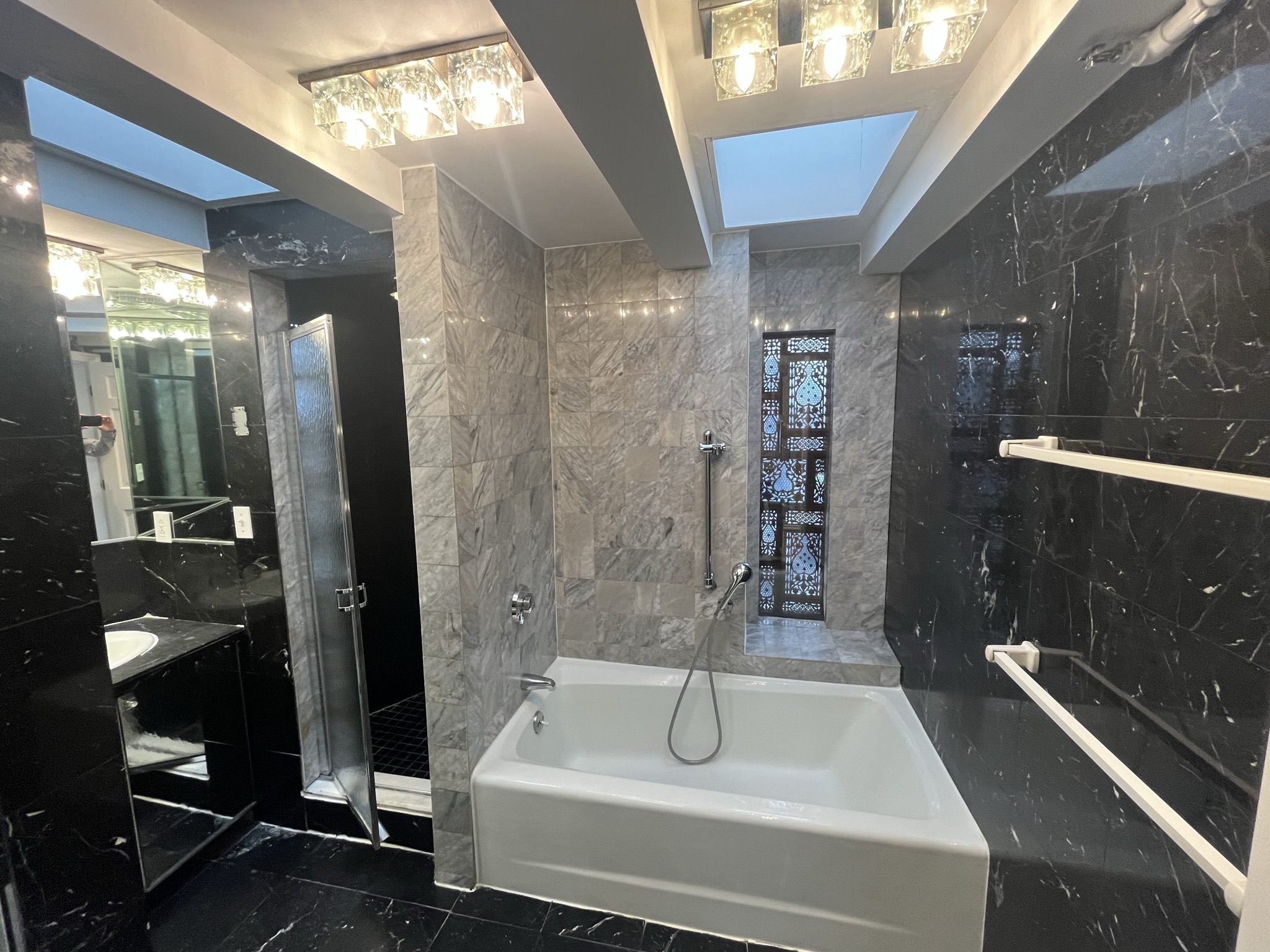3 bed, 3 bath apartment for rent at 113 Beacon St Unit 113PH, Back Bay — photo 17 of 25