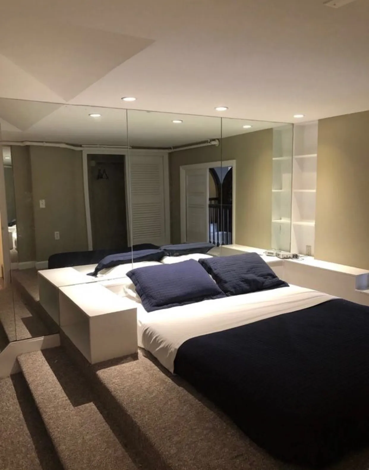 3 bed, 2 bath apartment for rent at 113 Beacon St Unit 2 Front, Back Bay — photo 3 of 22