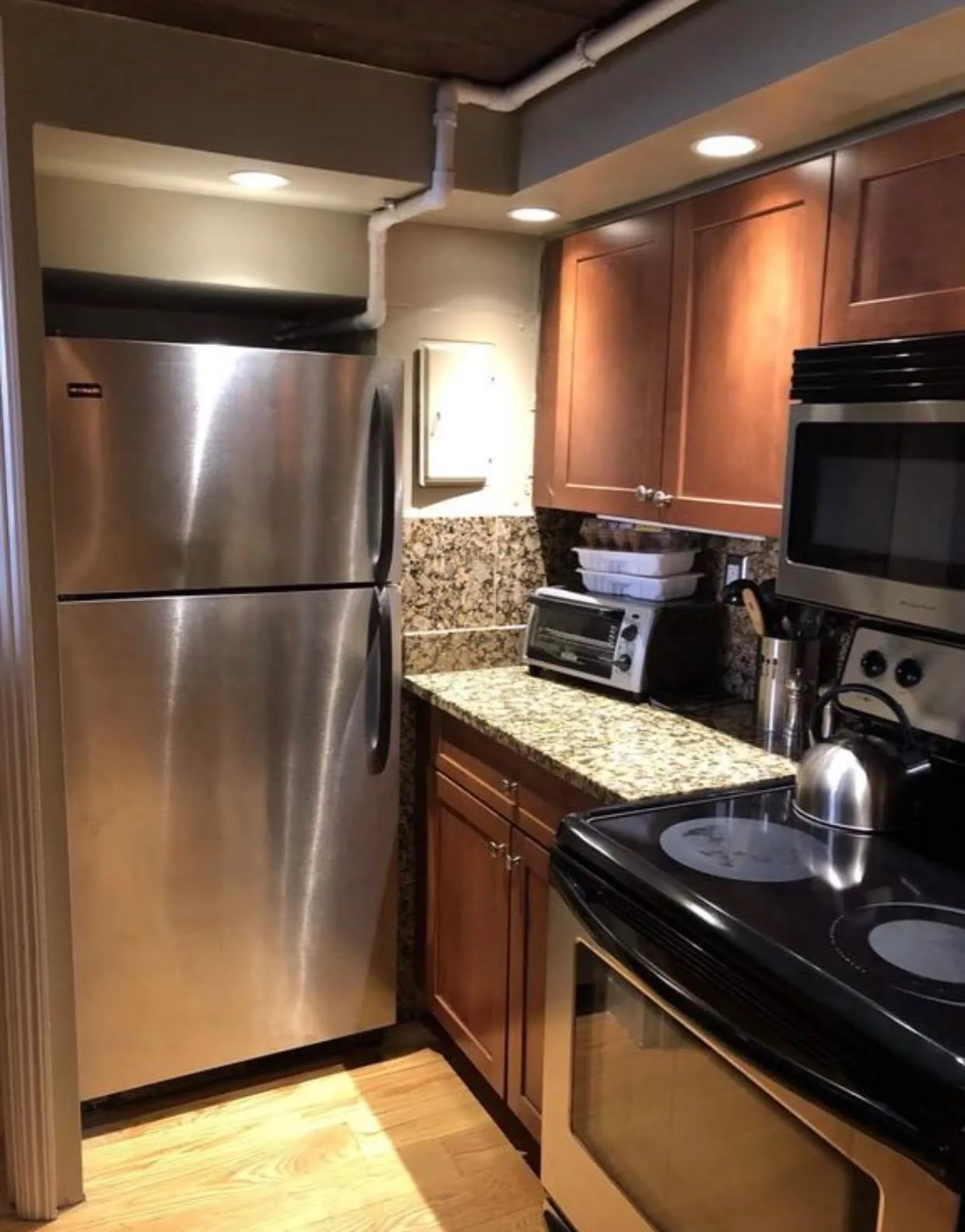 3 bed, 2 bath apartment for rent at 113 Beacon St Unit 2 Front, Back Bay — photo 10 of 22