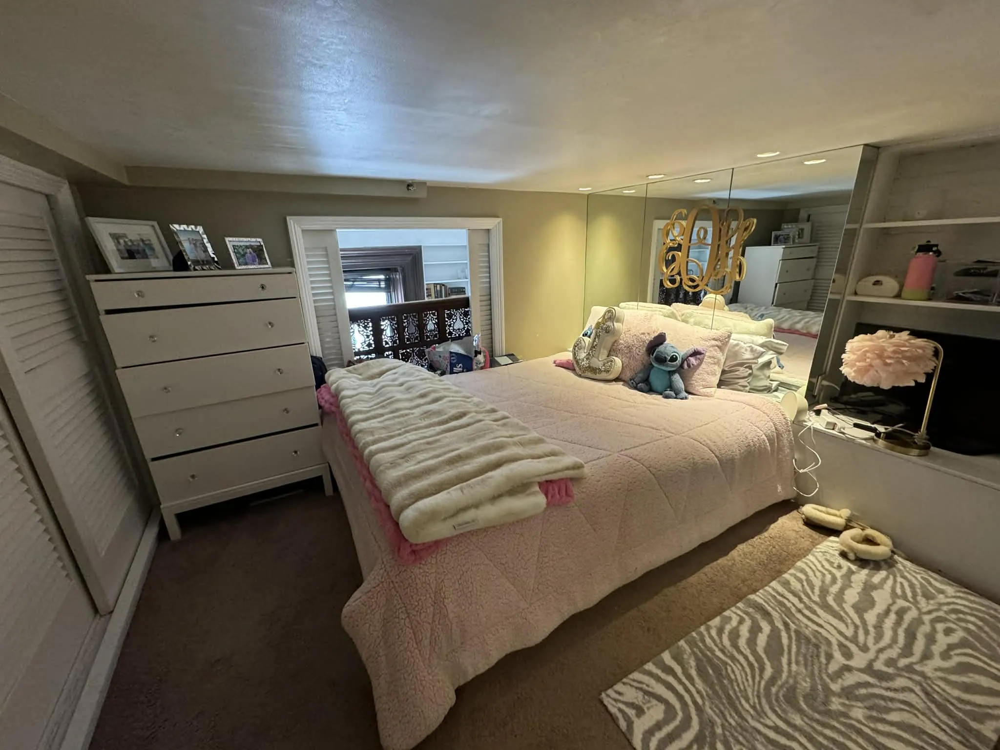 2 bed, 2 bath apartment for rent at 113 Beacon St Unit 2f, Back Bay — photo 6 of 8