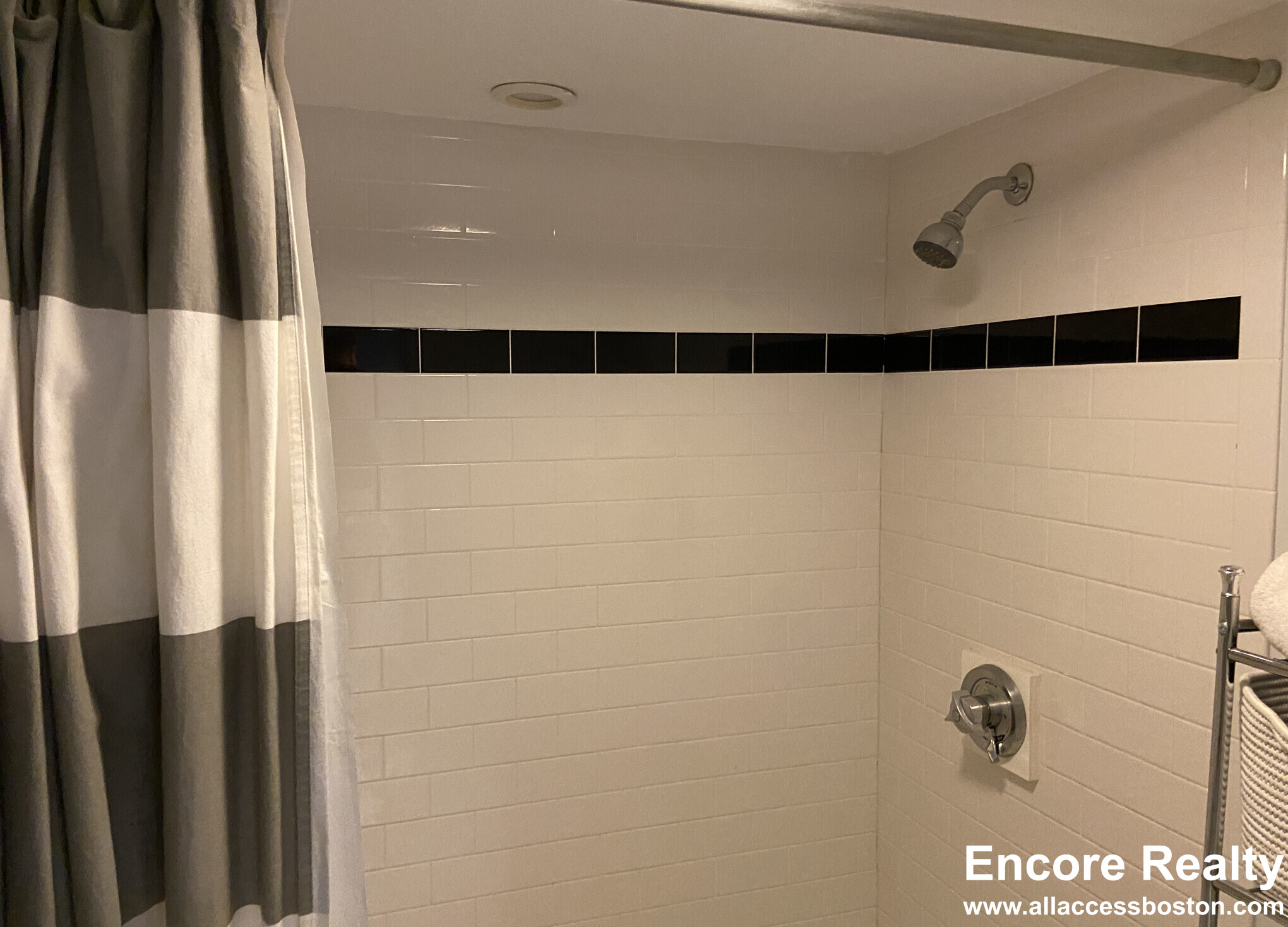 3 bed, 2 bath apartment for rent at 113 Beacon St Unit 6, Back Bay — photo 16 of 37