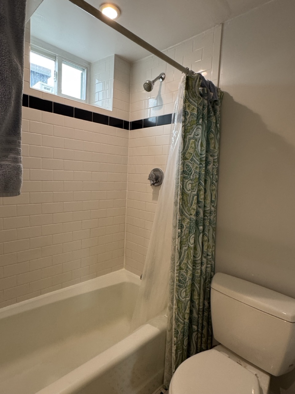 3 bed, 2 bath apartment for rent at 113 Beacon St Unit 6 Front, Back Bay — photo 22 of 28