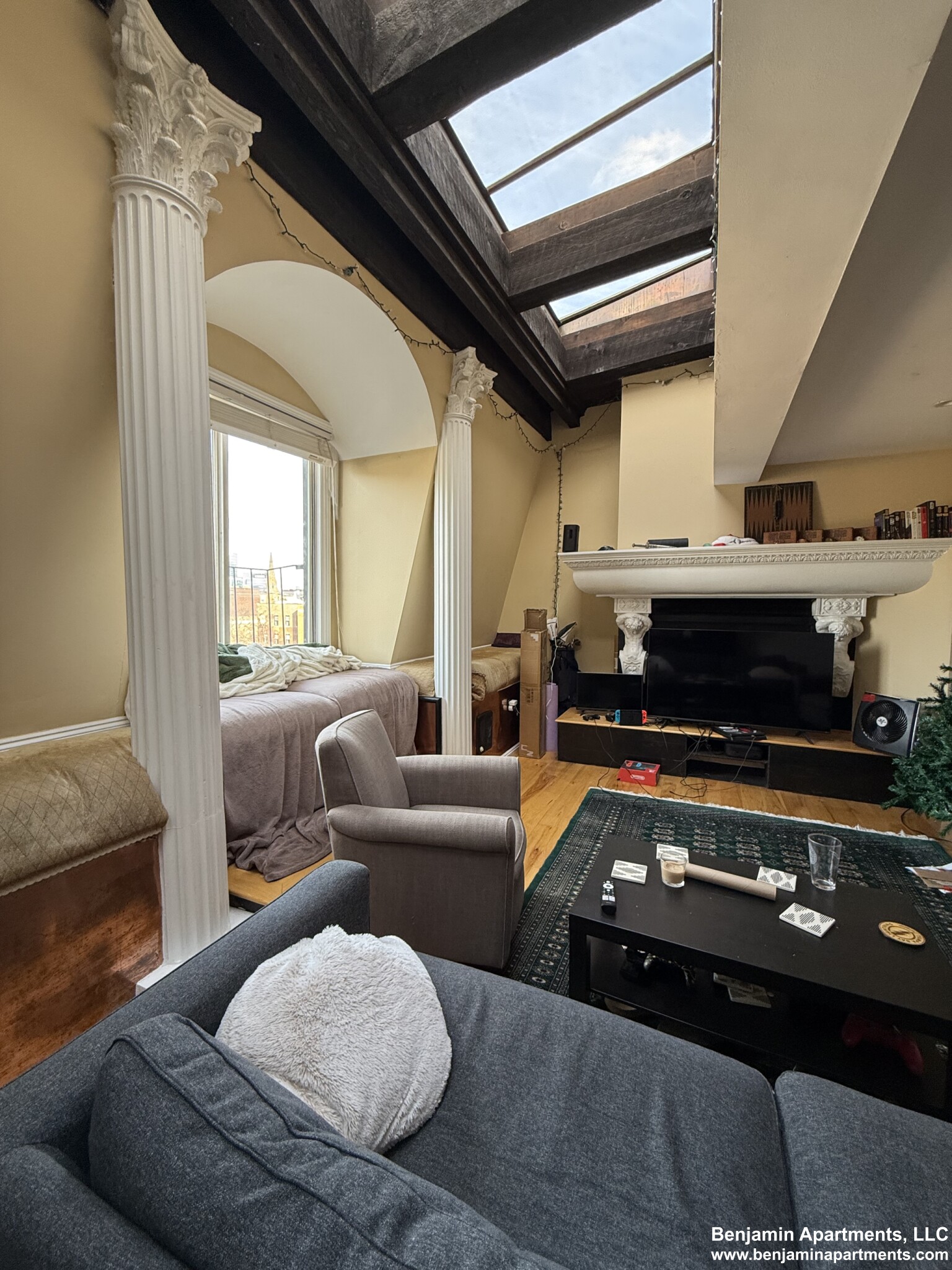 3 bed, 2 bath apartment for rent at 113 Beacon St Unit 6F, Back Bay — photo 2 of 26