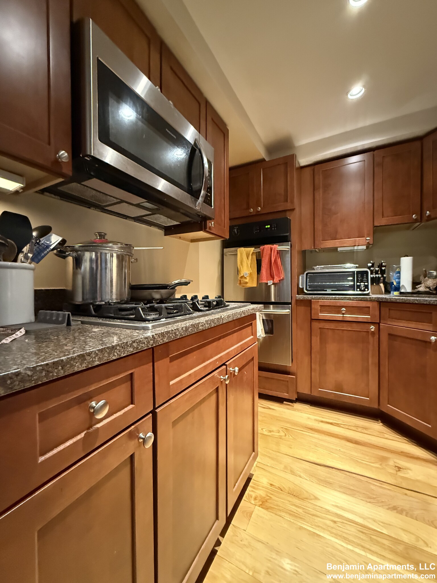 3 bed, 2 bath apartment for rent at 113 Beacon St Unit 6F, Back Bay — photo 12 of 26