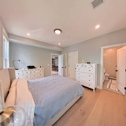 3 bed, 2 bath apartment for rent at 113 Beacon St Unit C, Union Square — photo 9 of 16