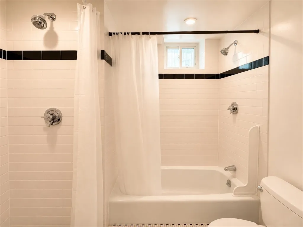 3 bed, 2 bath apartment for rent at 113 Beacon St Unit F-6, Back Bay — photo 11 of 17