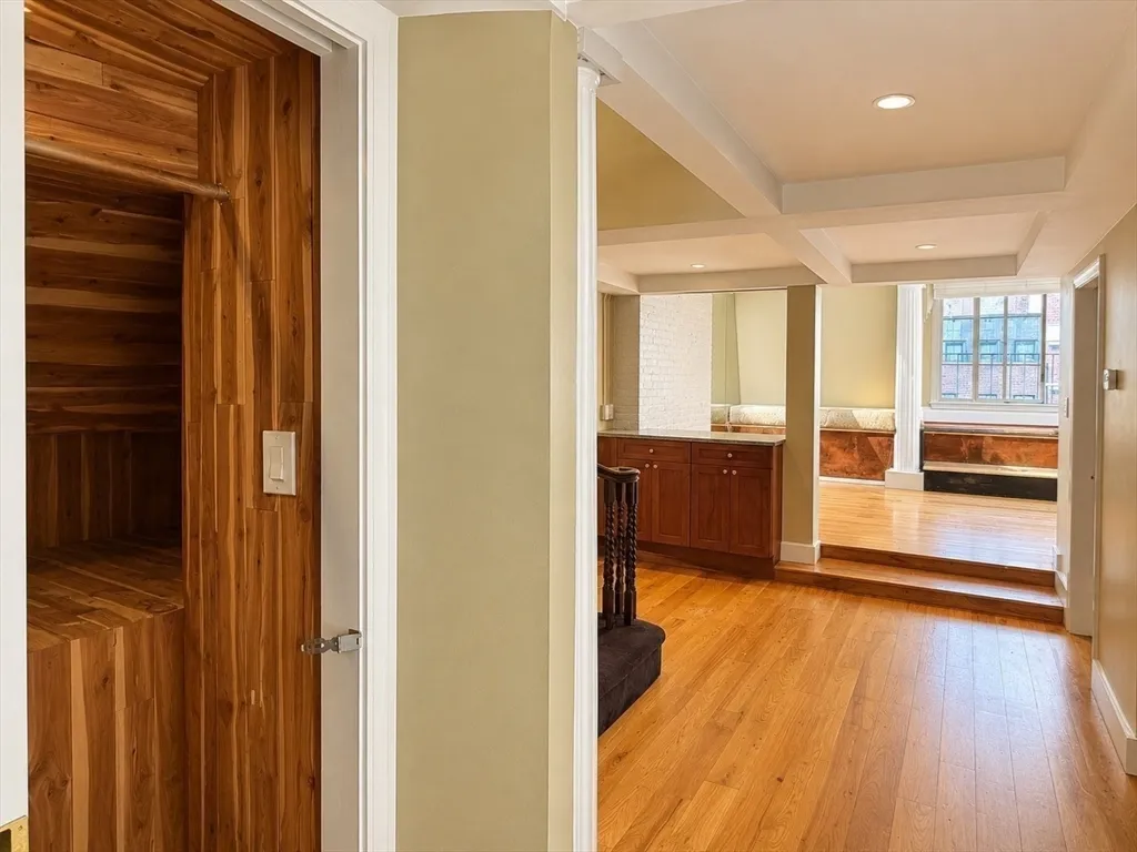 3 bed, 2 bath apartment for rent at 113 Beacon St Unit F-6, Back Bay — photo 4 of 17