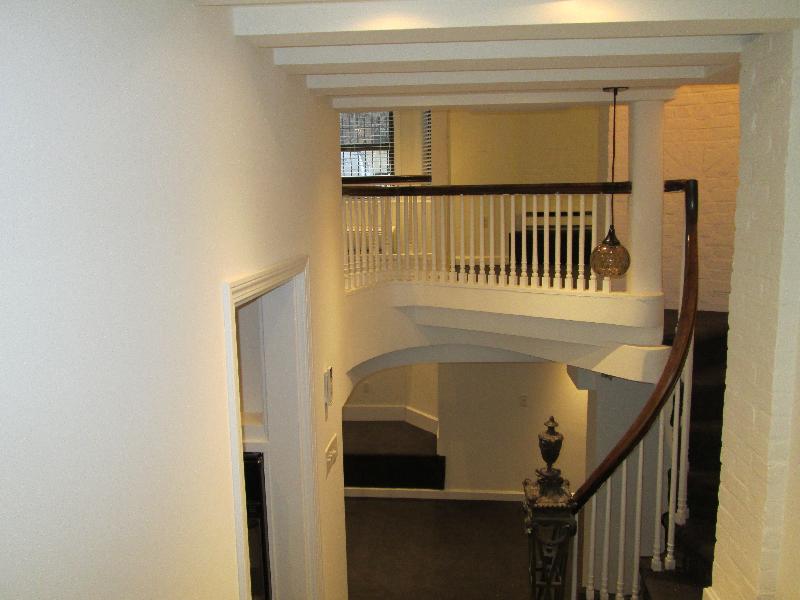 1.5 bed, 2 bath apartment for rent at 113 Beacon St Unit Ground, Back Bay — photo 9 of 23