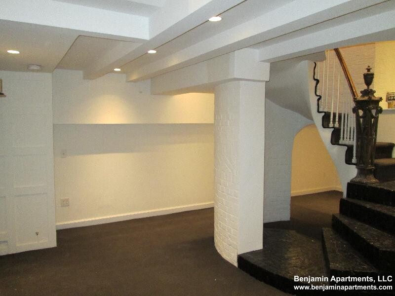 1.5 bed, 2 bath apartment for rent at 113 Beacon St Unit Ground, Back Bay — photo 7 of 23
