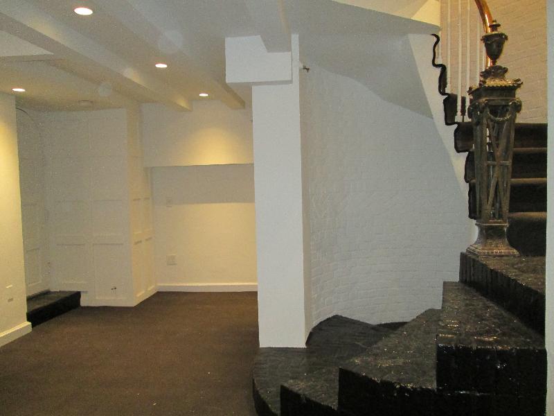 1.5 bed, 2 bath apartment for rent at 113 Beacon St Unit Ground, Back Bay — photo 11 of 23