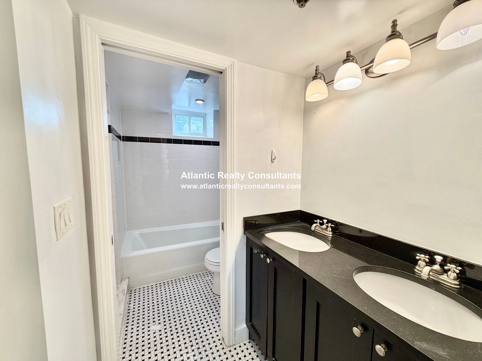 3 bed, 2 bath apartment for rent at 113 Beacon St Unit PH6, Back Bay — photo 17 of 17