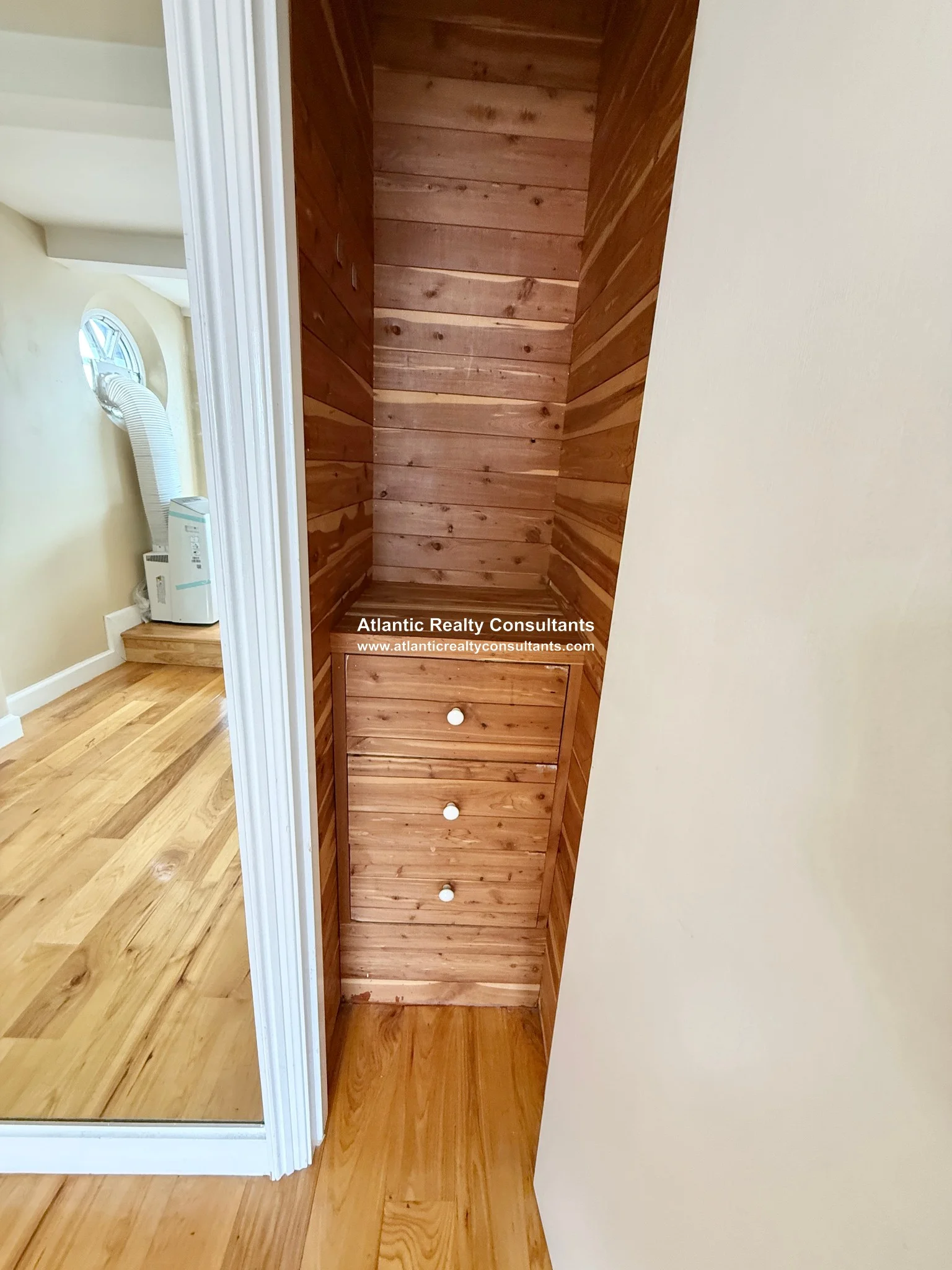 3 bed, 2 bath apartment for rent at 113 Beacon St Unit PH6, Back Bay — photo 14 of 17