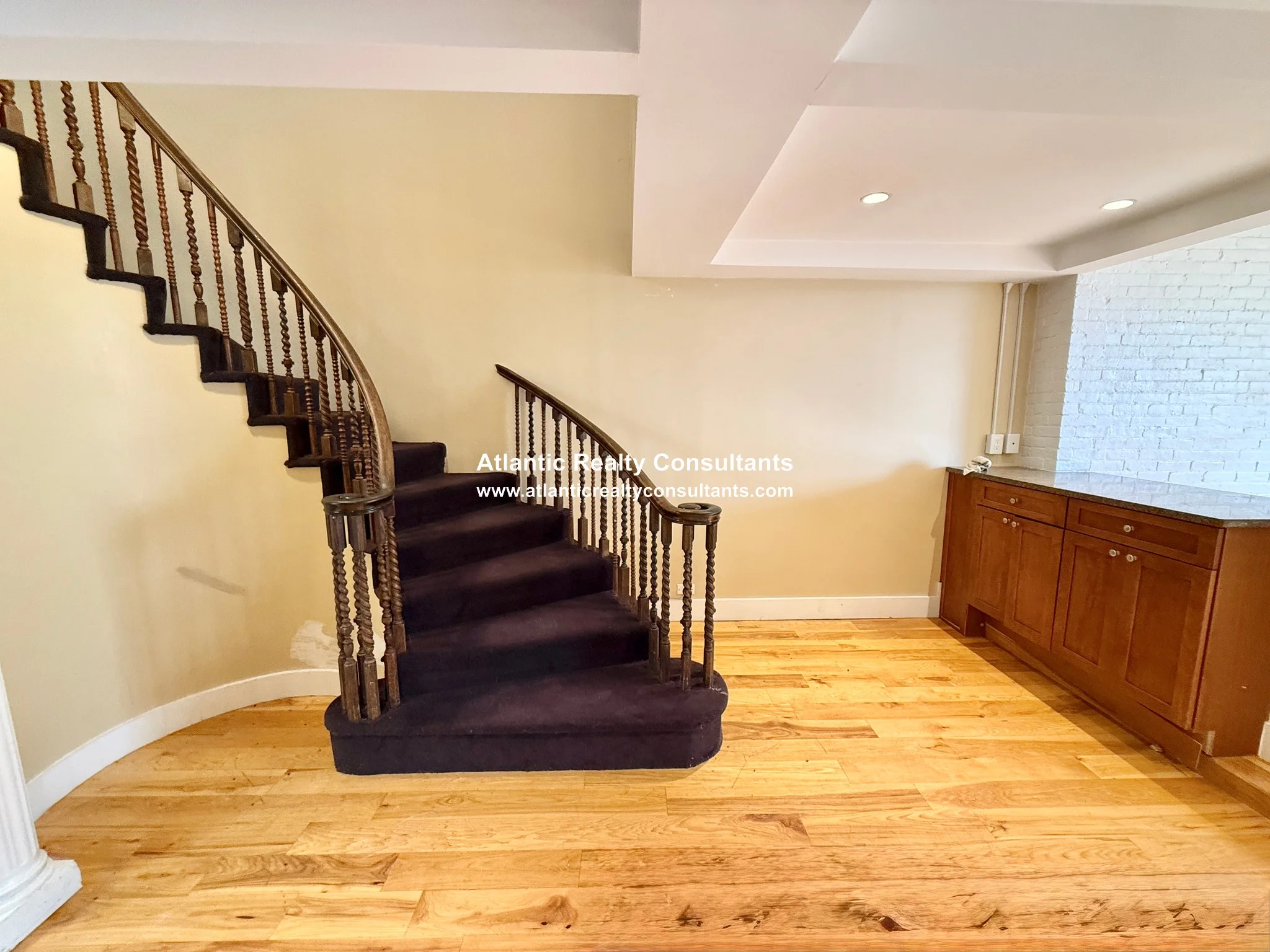 3 bed, 2 bath apartment for rent at 113 Beacon St Unit PH6, Back Bay — photo 8 of 17