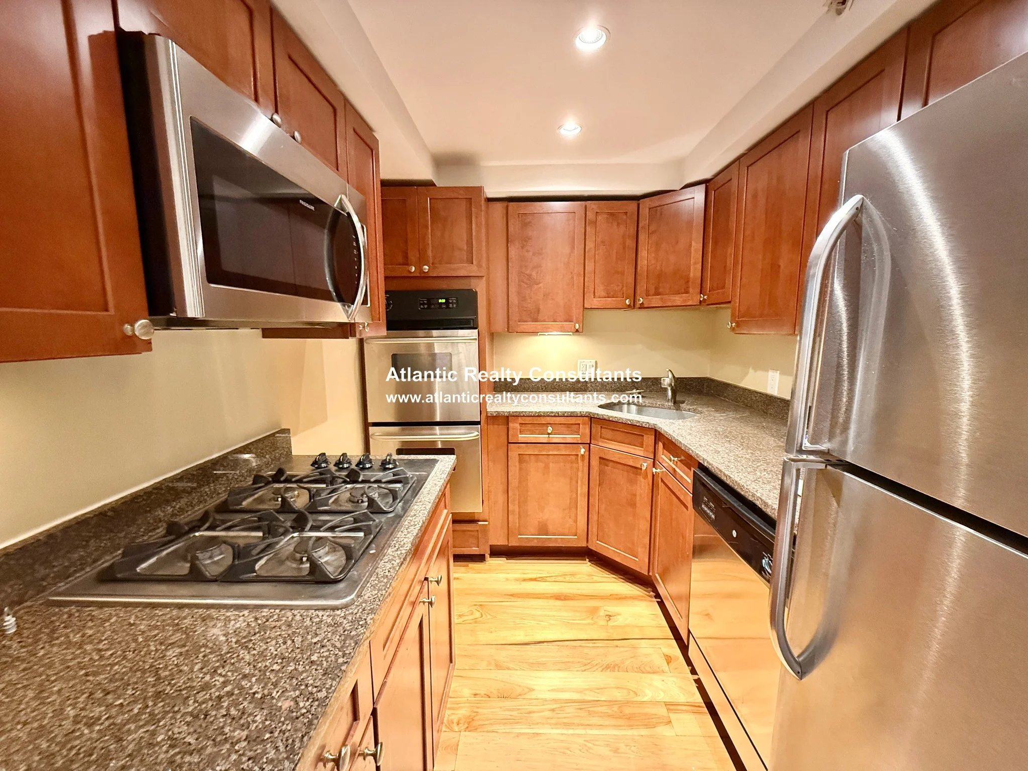3 bed, 2 bath apartment for rent at 113 Beacon St Unit PH6, Back Bay — photo 5 of 17