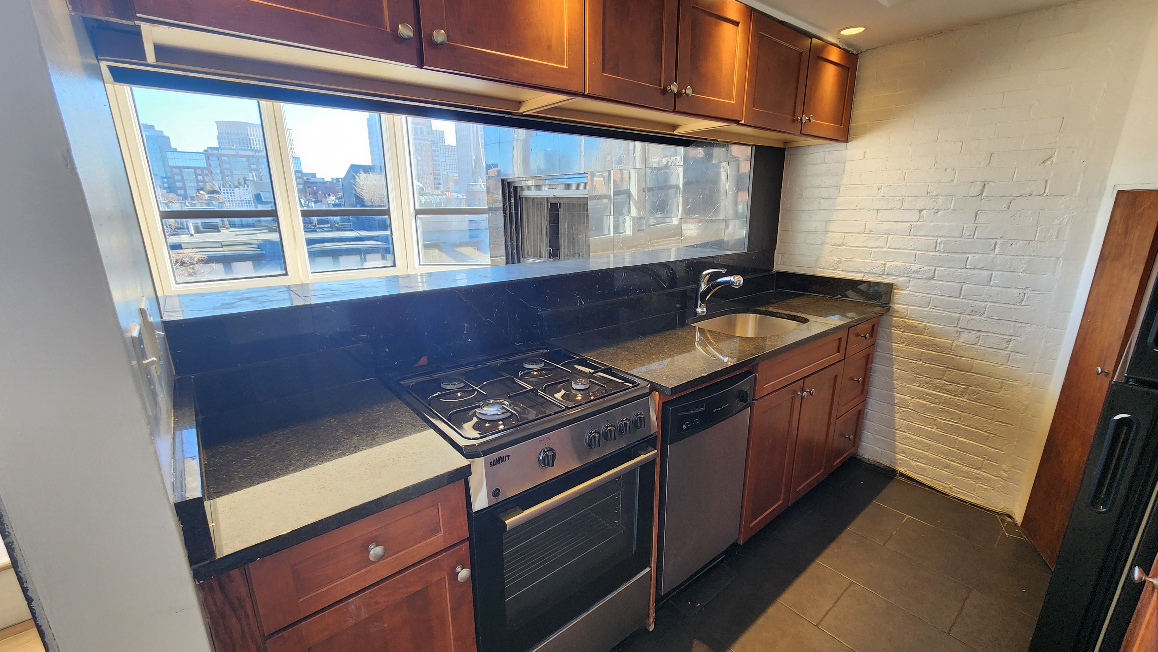 2 bed, 3 bath apartment for rent at 113 Beacon St Unit Phr, Back Bay — photo 2 of 40