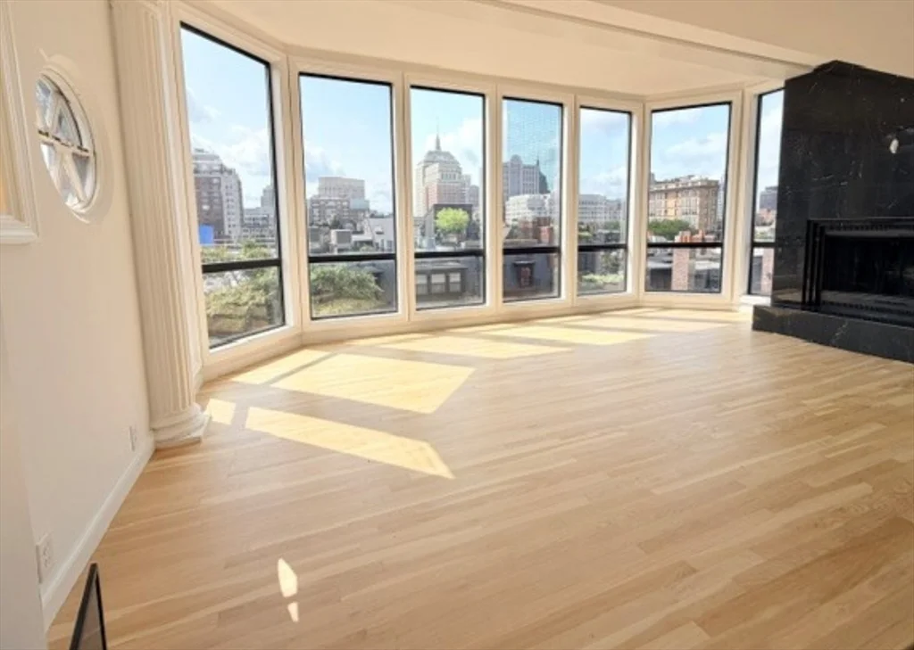 2 bed, 3 bath apartment for rent at 113 Beacon St Unit PHR, Back Bay