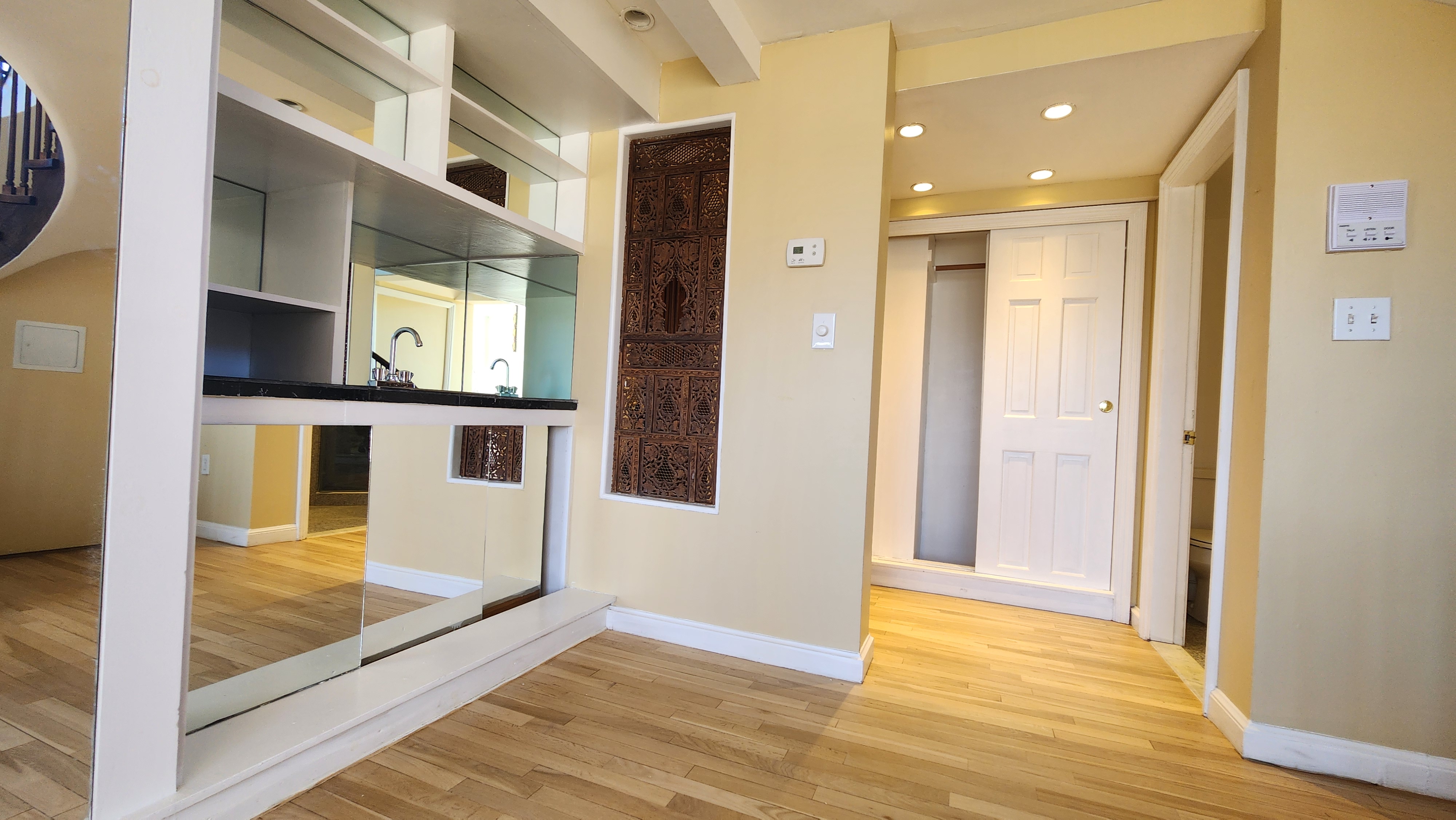 2 bed, 3 bath apartment for rent at 113 Beacon St Unit Phr, Back Bay — photo 11 of 40