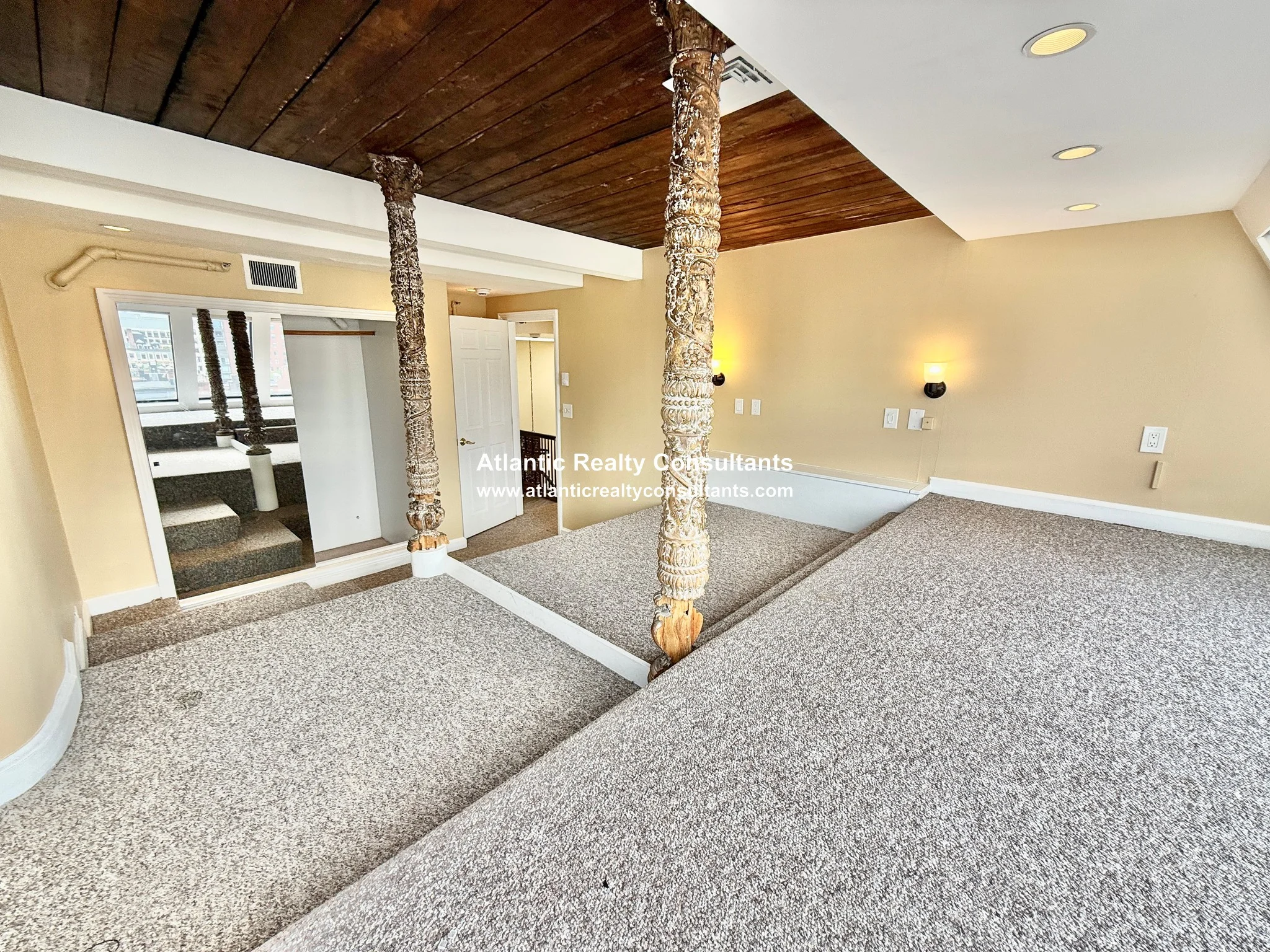 3 bed, 2.5 bath apartment for rent at 113 Beacon St Unit PHR, Back Bay — photo 13 of 18