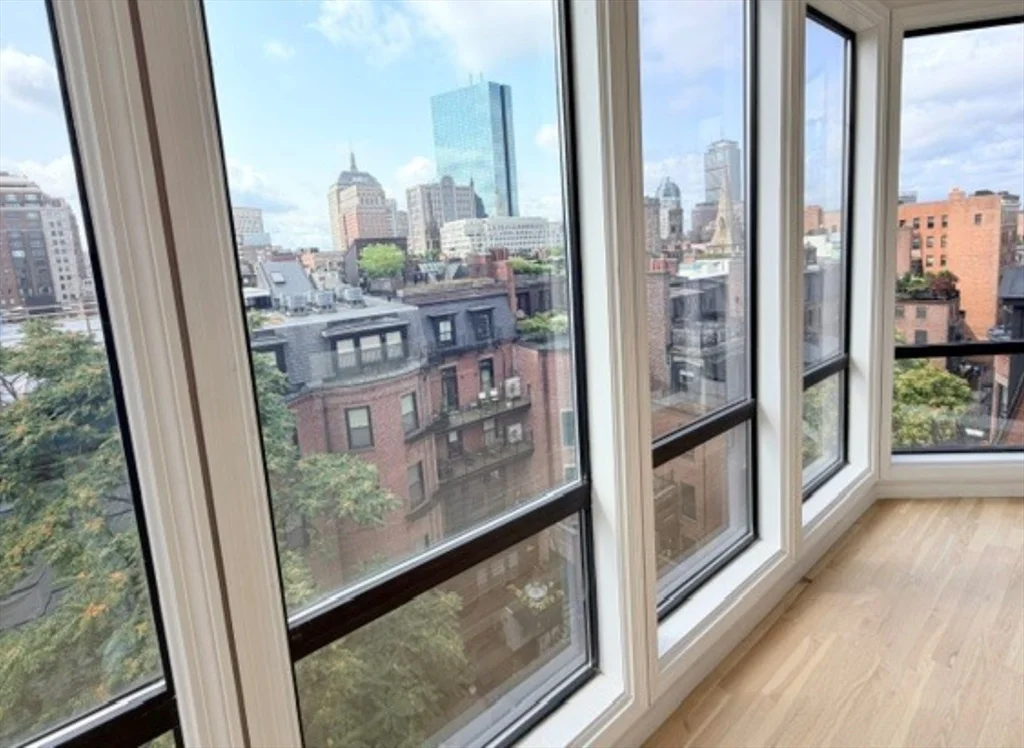 2 bed, 3 bath apartment for rent at 113 Beacon St Unit PHR, Back Bay — photo 5 of 16