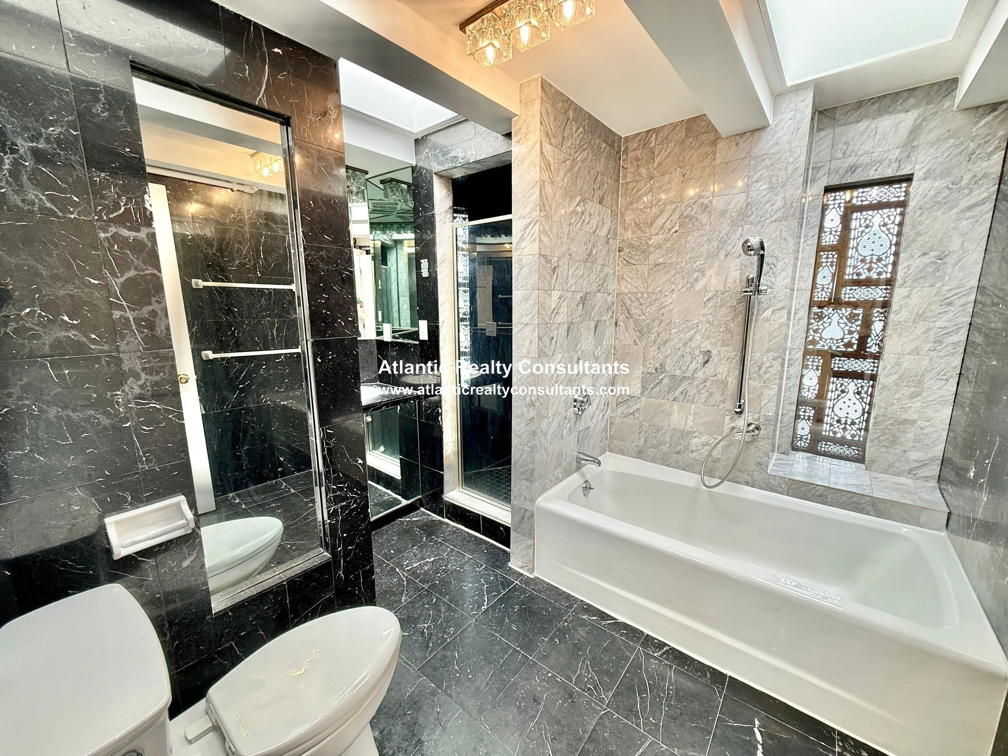 3 bed, 2.5 bath apartment for rent at 113 Beacon St Unit PHR, Back Bay — photo 10 of 18