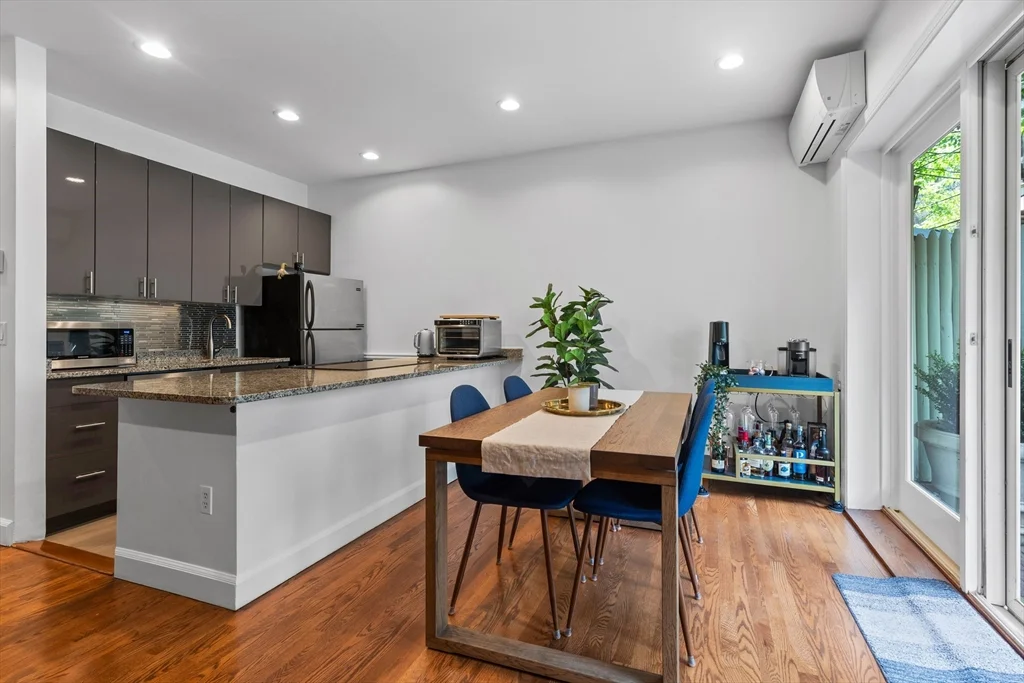 1 bed, 1 bath apartment for rent at 113 Chandler Unit 1, South End — photo 3 of 10