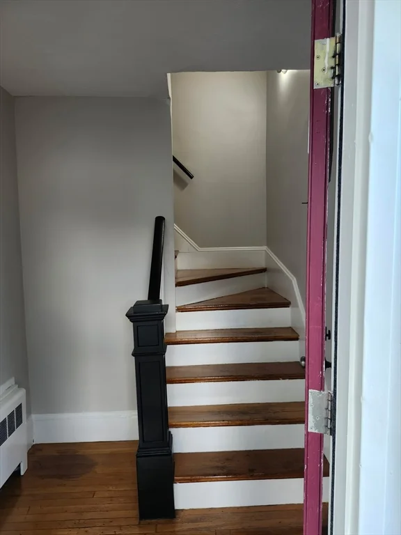 3 bed, 1 bath apartment for rent at 113 Clarence St Unit 3, Everett — photo 8 of 9