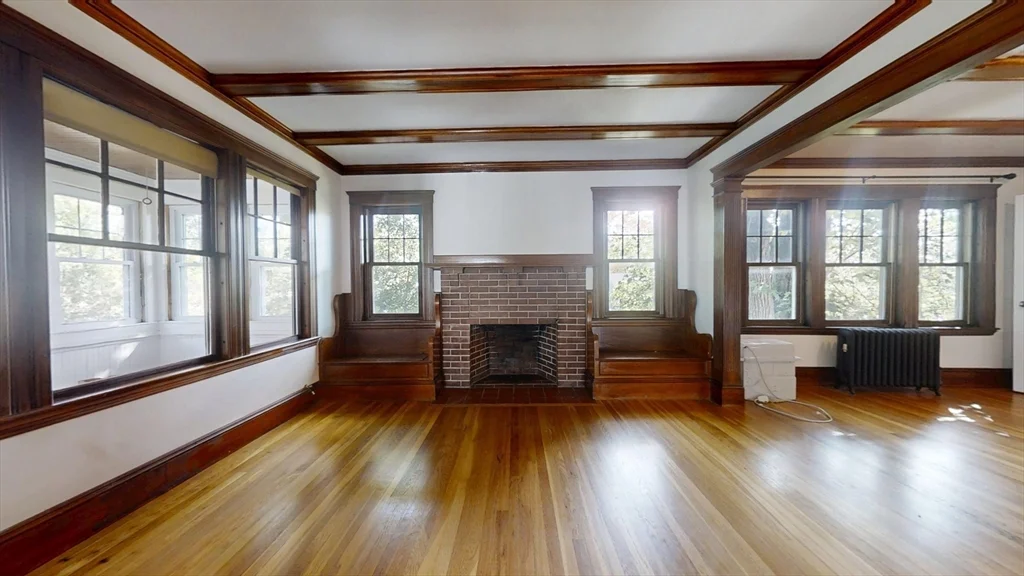 4 bed, 2 bath apartment for rent at 113 Cushing Ave Unit 113, Belmont — photo 4 of 23