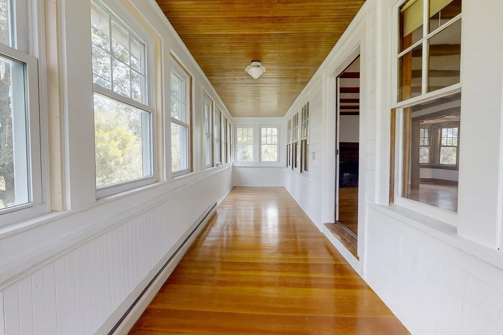 4 bed, 2 bath apartment for rent at 113 Cushing Ave Unit 113, Belmont — photo 5 of 23