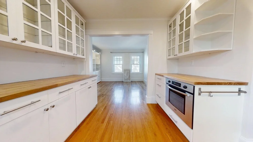 4 bed, 2 bath apartment for rent at 113 Cushing Ave Unit 113, Belmont — photo 10 of 23