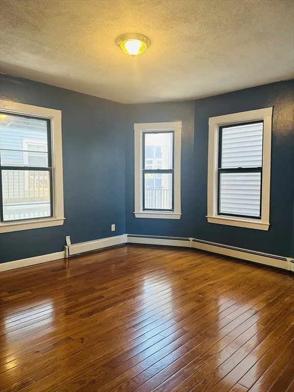 4 bed, 2 bath apartment for rent at 113 Dale St Unit 2, Roxbury — photo 11 of 12