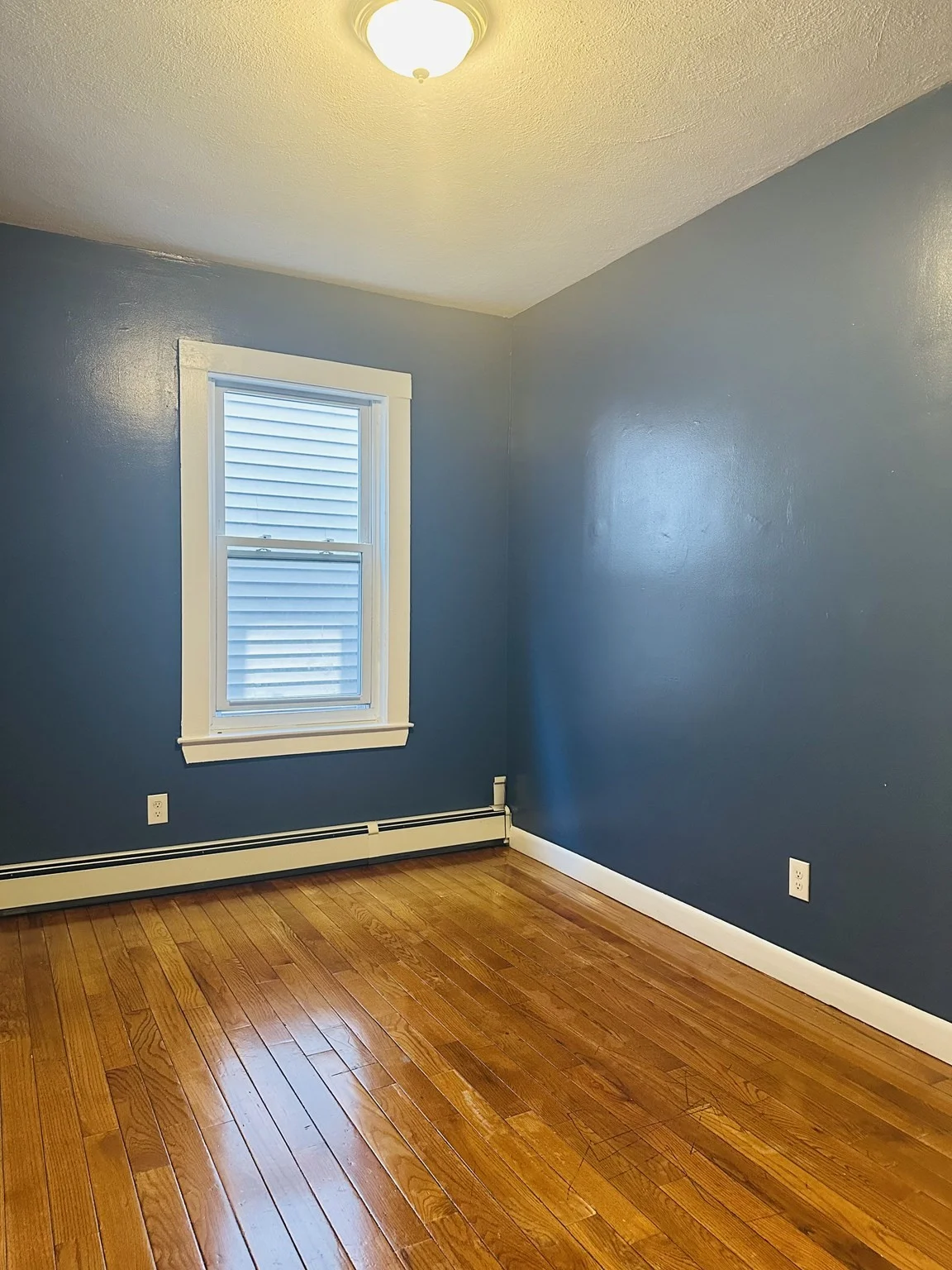 4 bed, 2 bath apartment for rent at 113 Dale St Unit 2, Roxbury — photo 7 of 10