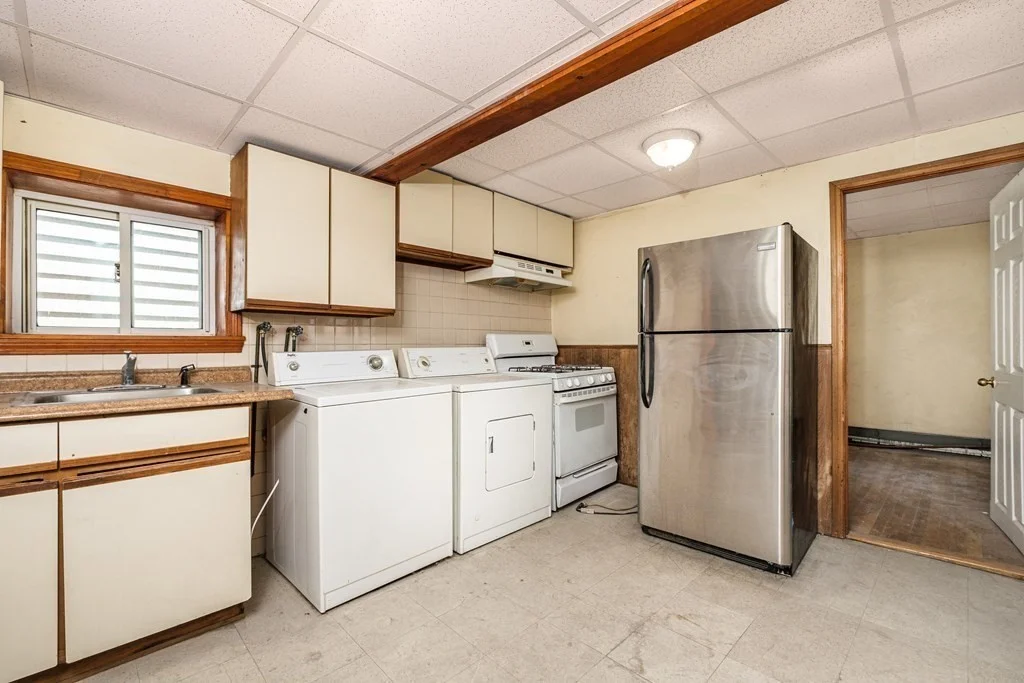 2 bed, 1 bath apartment for rent at 113 Hampshire St Unit 2L, Wellington-Harrington
