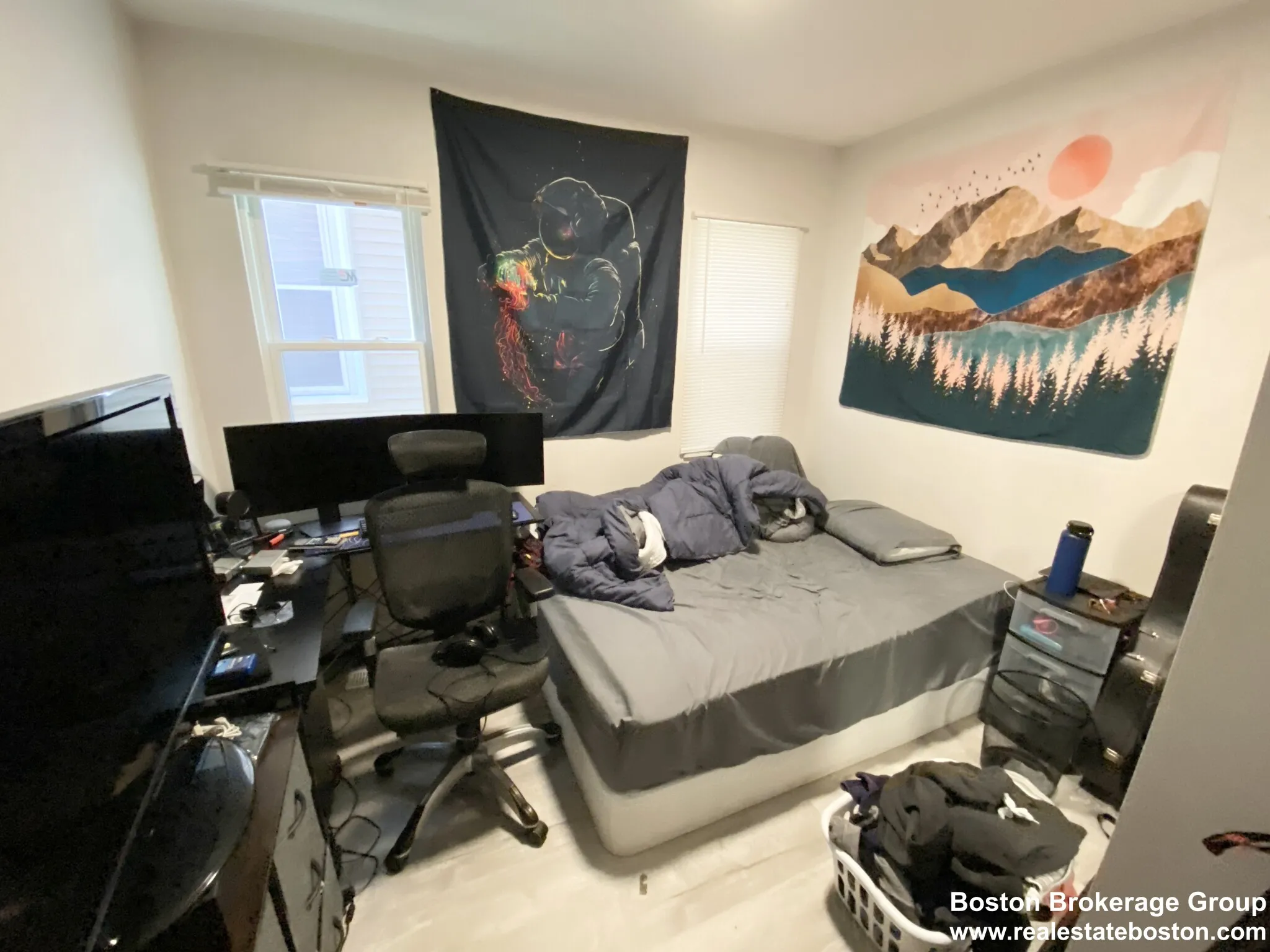 5 bed, 3 bath apartment for rent at 113 Hillside St Unit 2, Mission Hill — photo 4 of 8