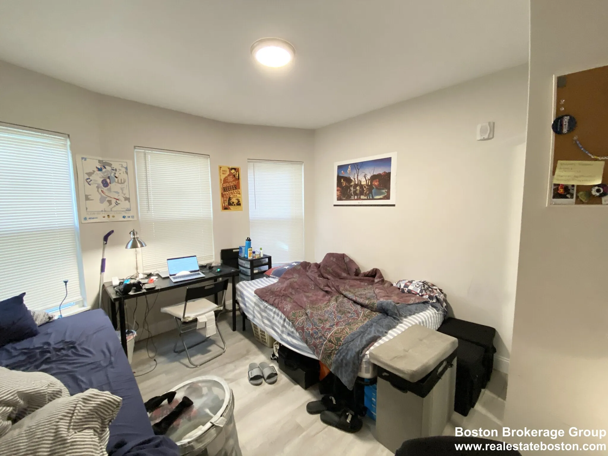 5 bed, 3 bath apartment for rent at 113 Hillside St Unit 2, Mission Hill — photo 5 of 8