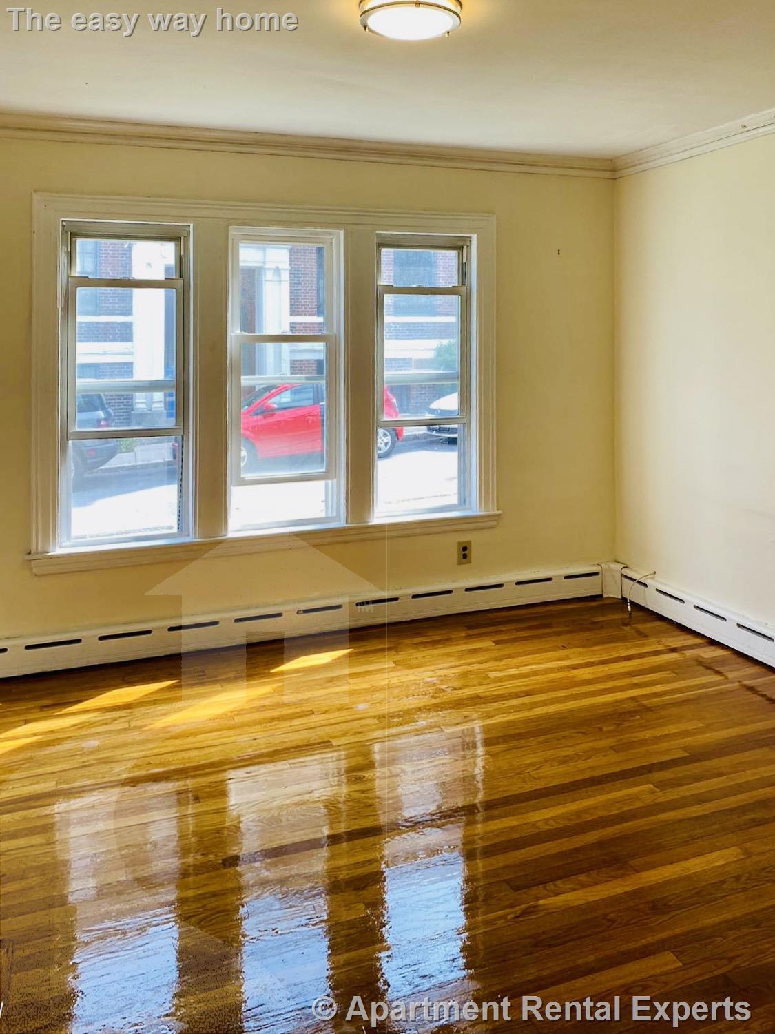 4 bed, 1 bath apartment for rent at 113 Lanark Rd, Brighton — photo 7 of 18