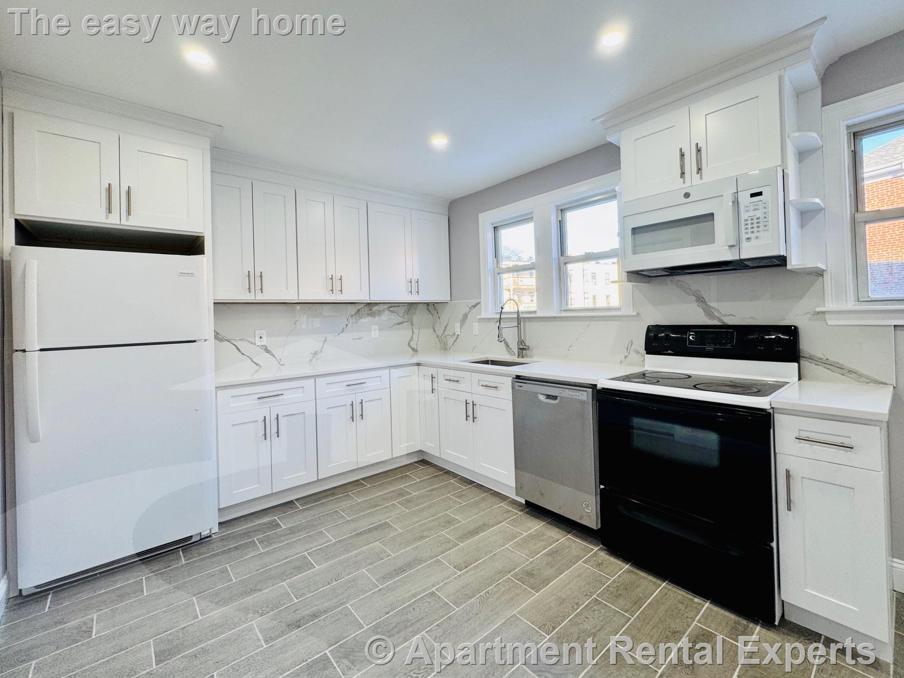 4 bed, 1 bath apartment for rent at 113 Lanark Rd, Brighton — photo 2 of 18