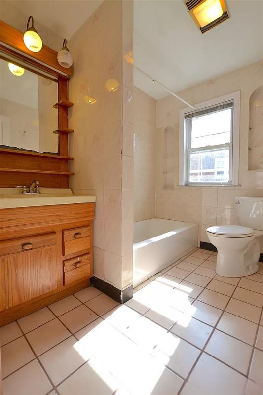 4 bed, 1 bath apartment for rent at 113 Lanark Rd Unit 1, Brighton — photo 5 of 10
