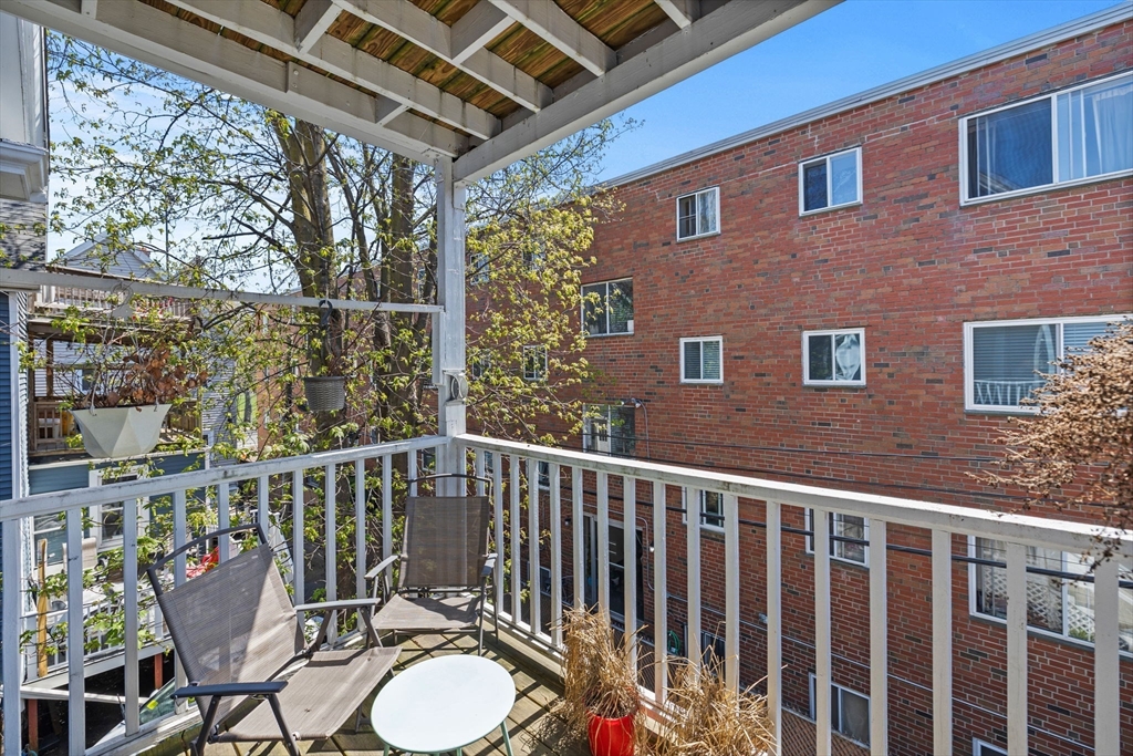 3 bed, 1 bath apartment for rent at 113 Lonsdale St Unit 2, Dorchester — photo 22 of 27