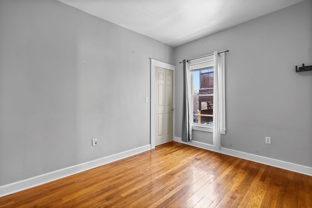3 bed, 1 bath apartment for rent at 113 Lonsdale St Unit 2, Dorchester — photo 11 of 27