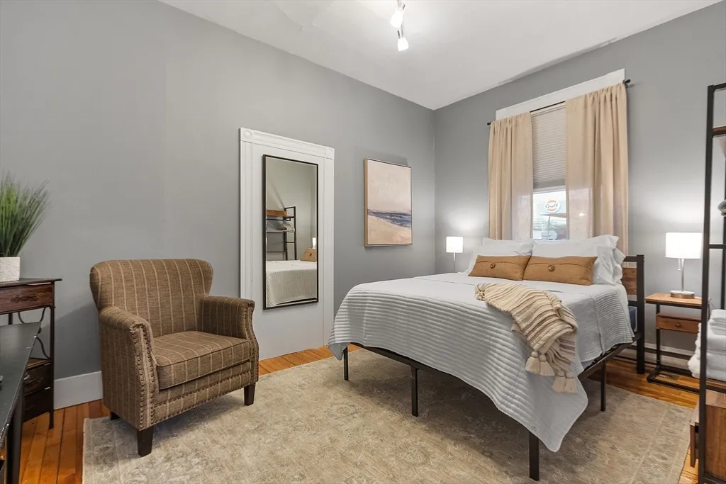1 bed, 1 bath apartment for rent at 113 Main St Unit 3, Pepperell — photo 2 of 10