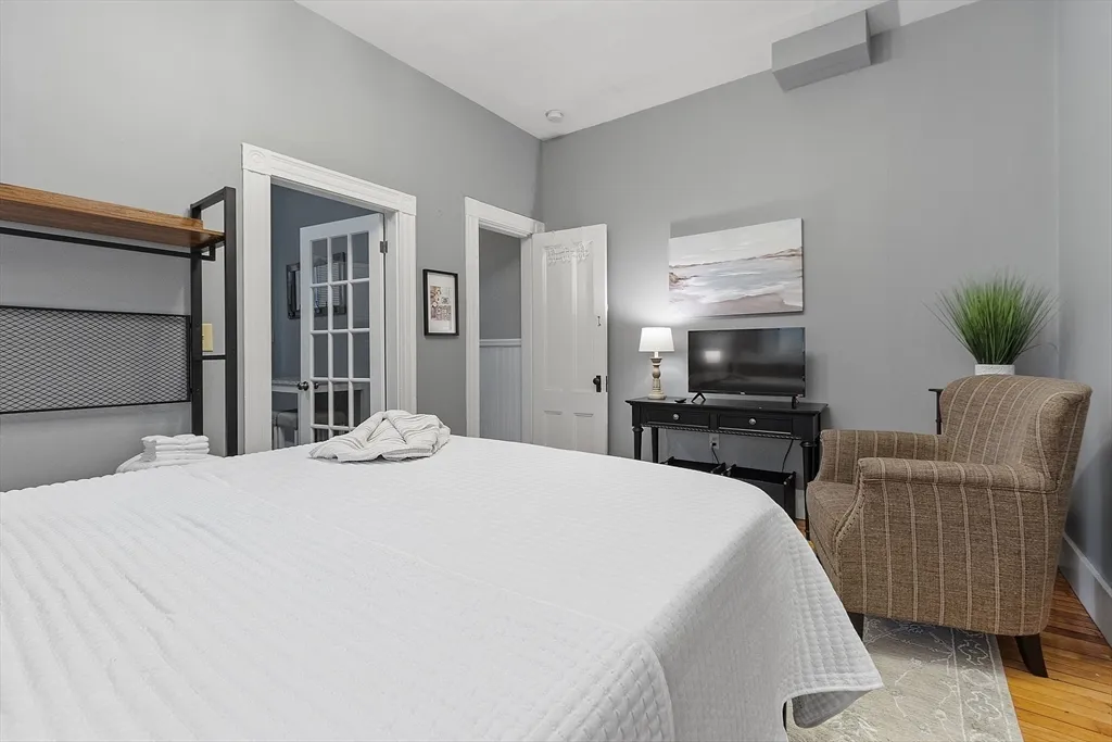1 bed, 1 bath apartment for rent at 113 Main St Unit 3, Pepperell — photo 4 of 10