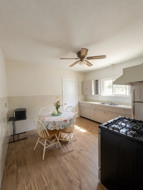 3 bed, 1 bath apartment for rent at 113 Oliver St Unit 2, Linden — photo 2 of 12