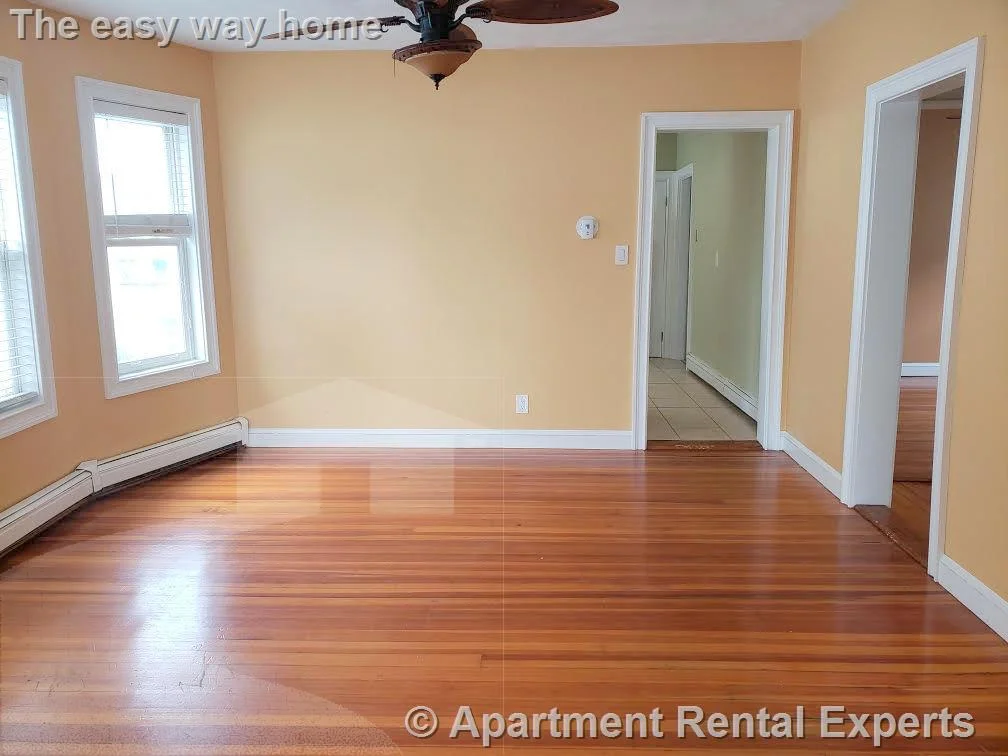 3 bed, 1 bath apartment for rent at 113 Princeton St Unit 2, Tufts University — photo 6 of 17