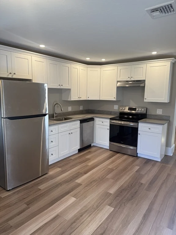 2 bed, 1 bath apartment for rent at 113 Union St Unit 2, Bridgewater — photo 3 of 9