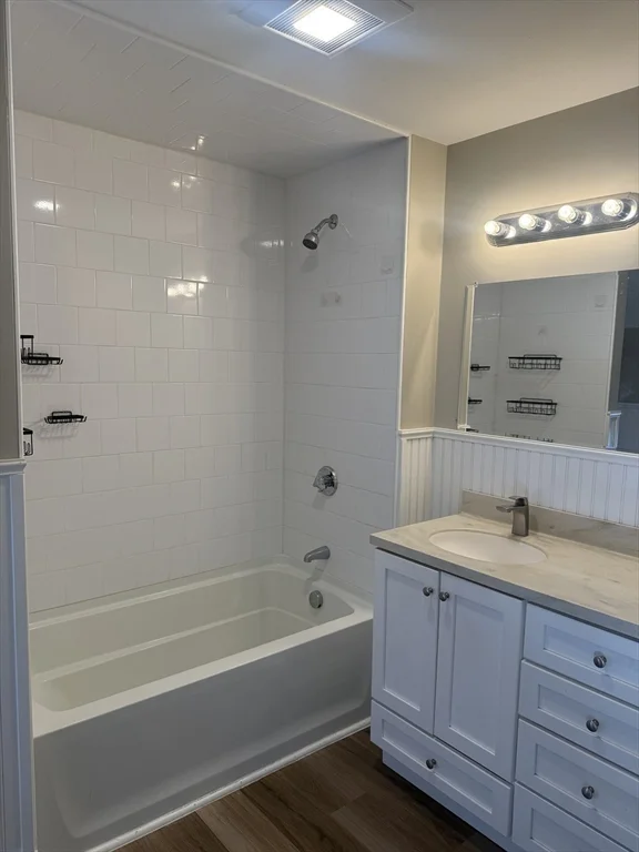2 bed, 1 bath apartment for rent at 113 Union St Unit 2, Bridgewater — photo 4 of 9