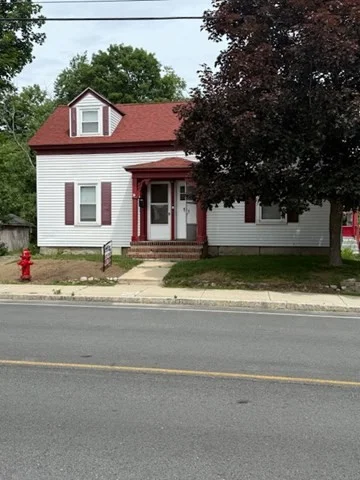 2 bed, 1 bath apartment for rent at 113 W Main St Unit 113, Ayer — photo 15 of 17