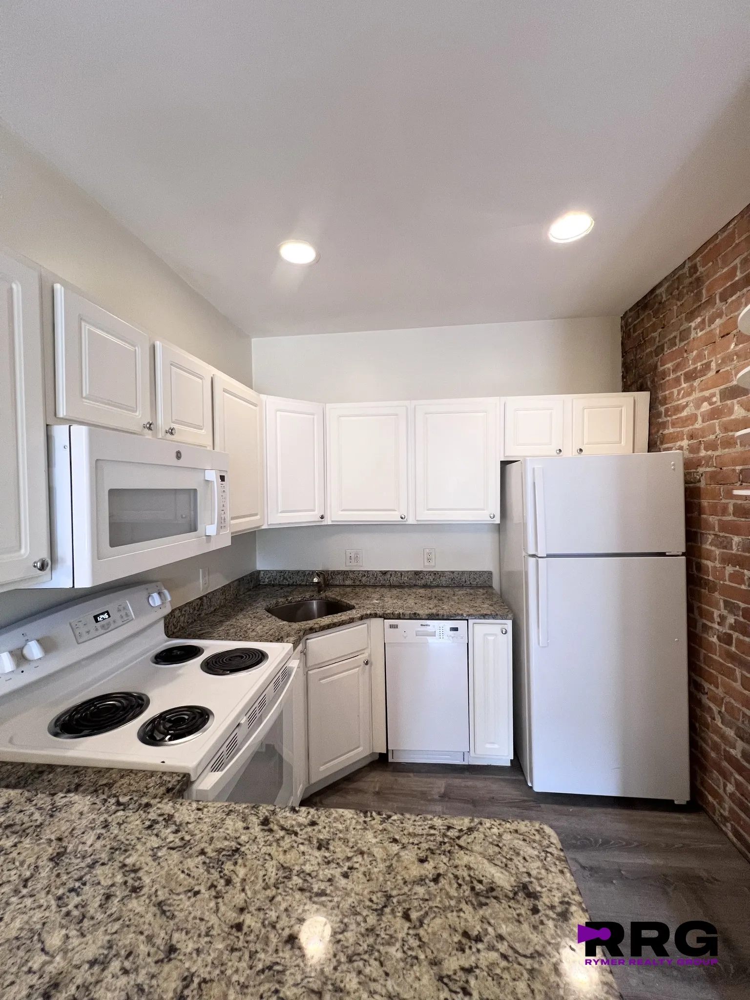 3 bed, 1 bath apartment for rent at 1130 Commonwealth Ave Unit 2, Allston