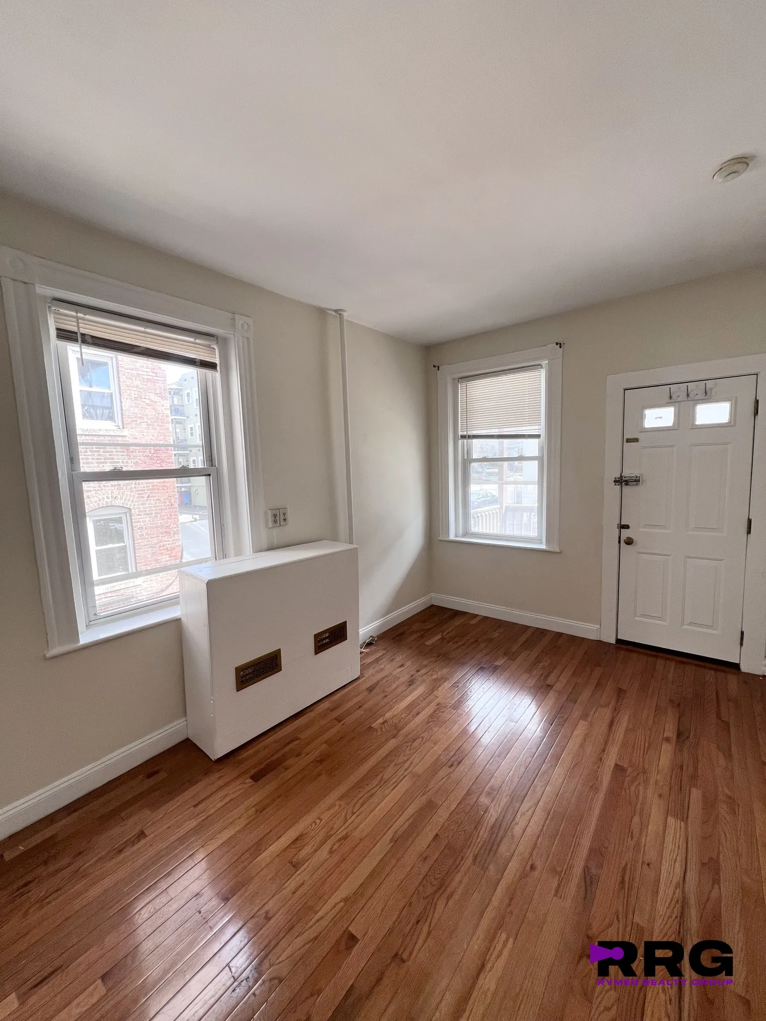 3 bed, 1 bath apartment for rent at 1130 Commonwealth Ave Unit 2, Allston — photo 13 of 19